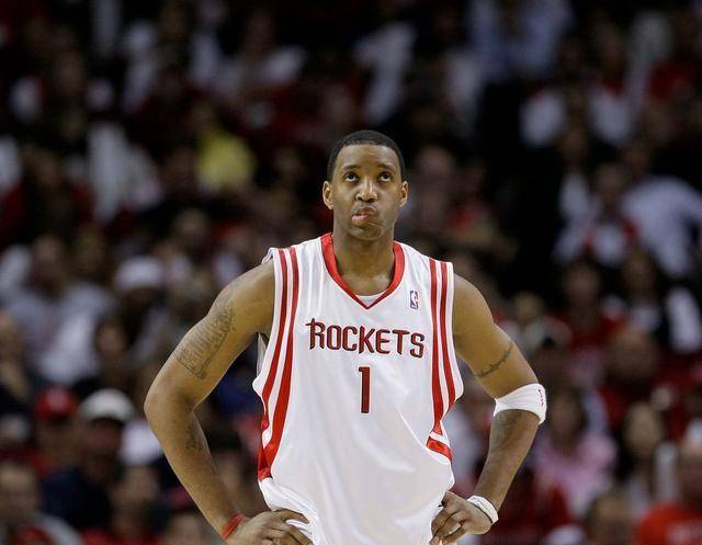 关于体育界热点：名星球队胜负如何？的信息