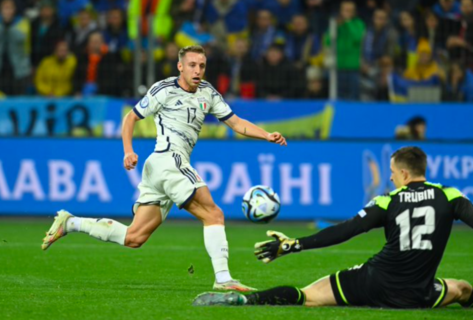 包含天津泰达客场负于对手，陷入低迷的词条