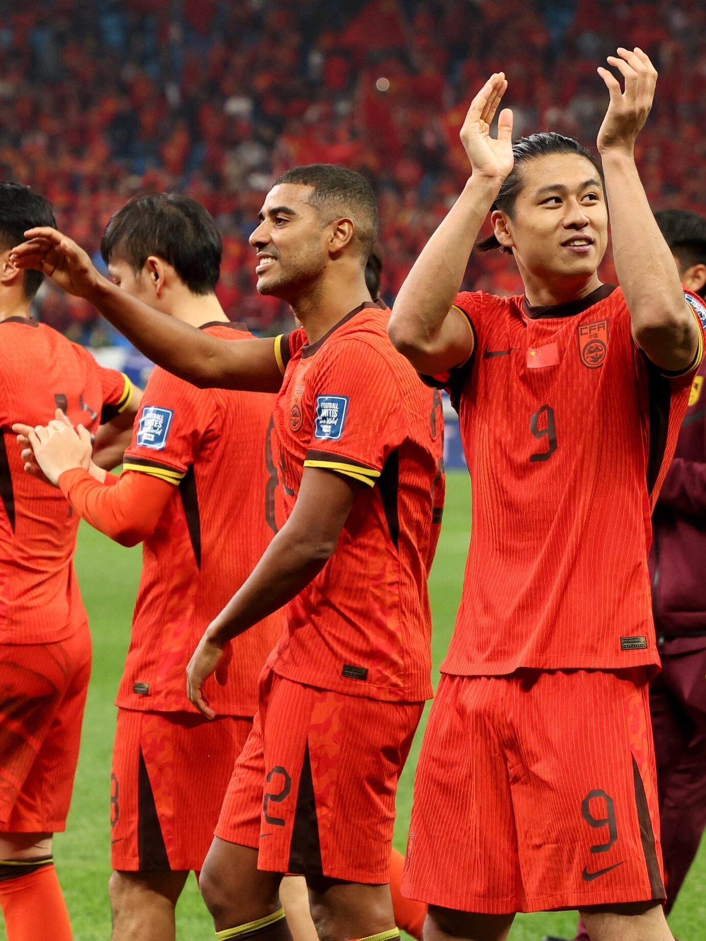 开云体育-胜利之战！球员斗志昂扬展现竞技精神的简单介绍