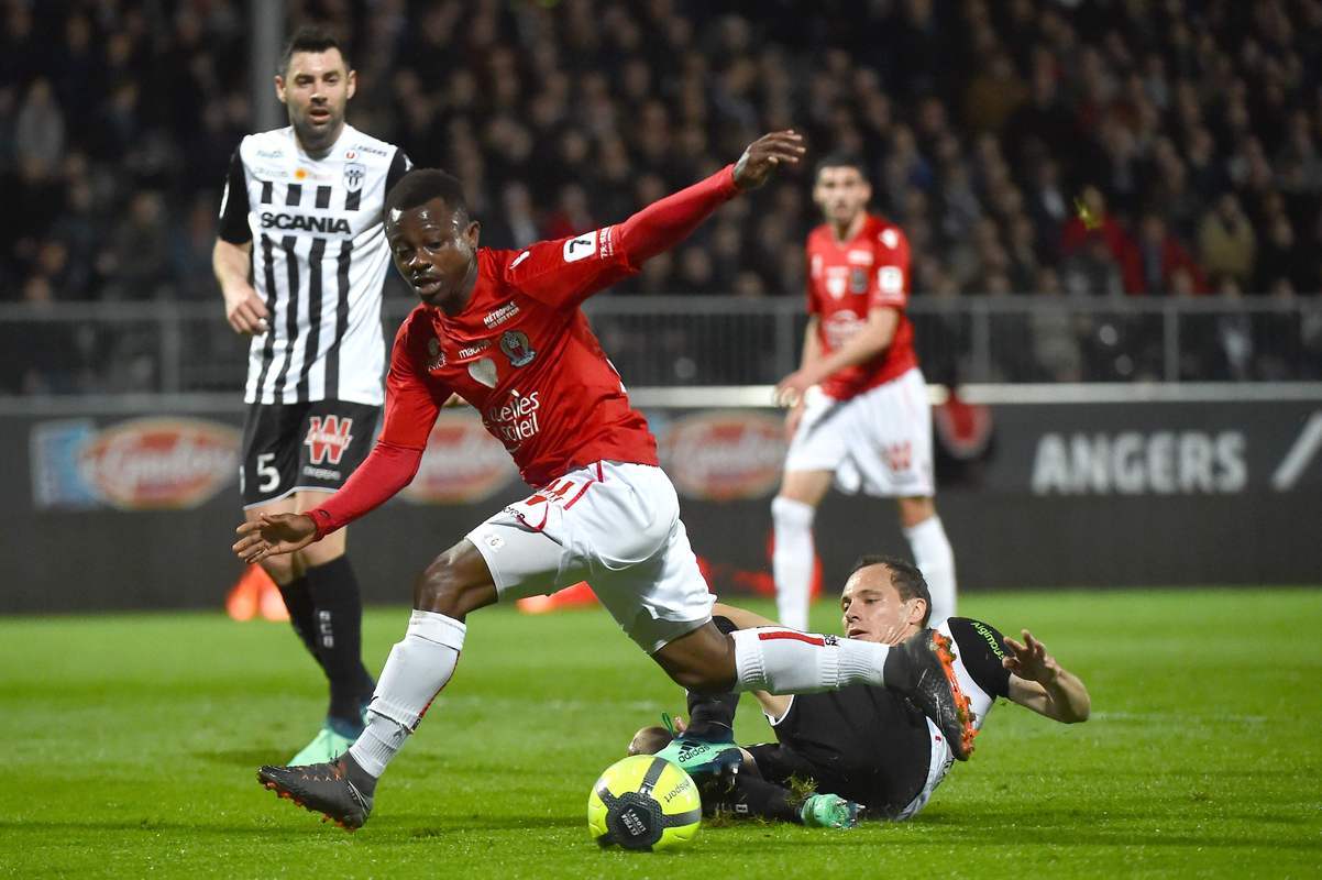 斯特拉斯堡队不敌对手，输掉比赛的简单介绍