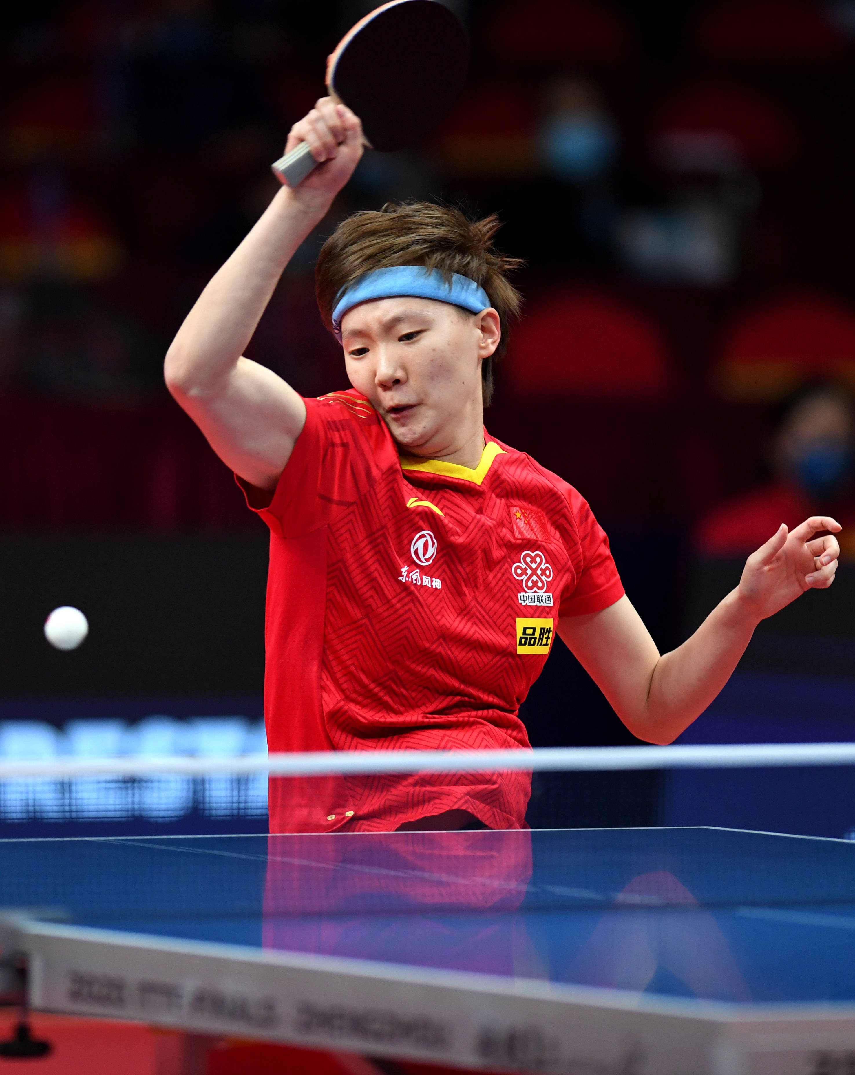 精彩体育赛事，球员们不屈不挠