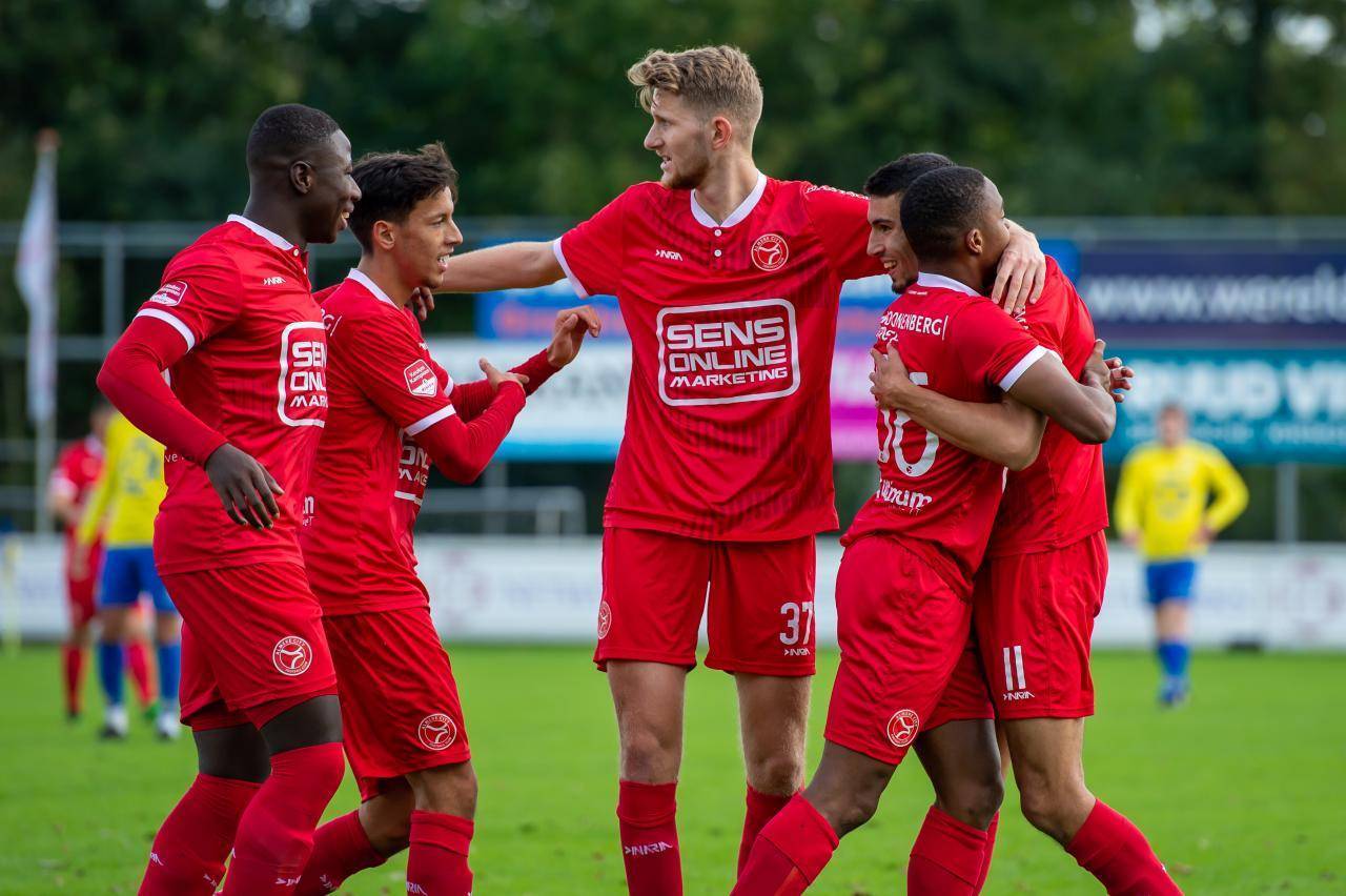 关于热那亚力争进步，希望在意甲联赛中占据优势的信息