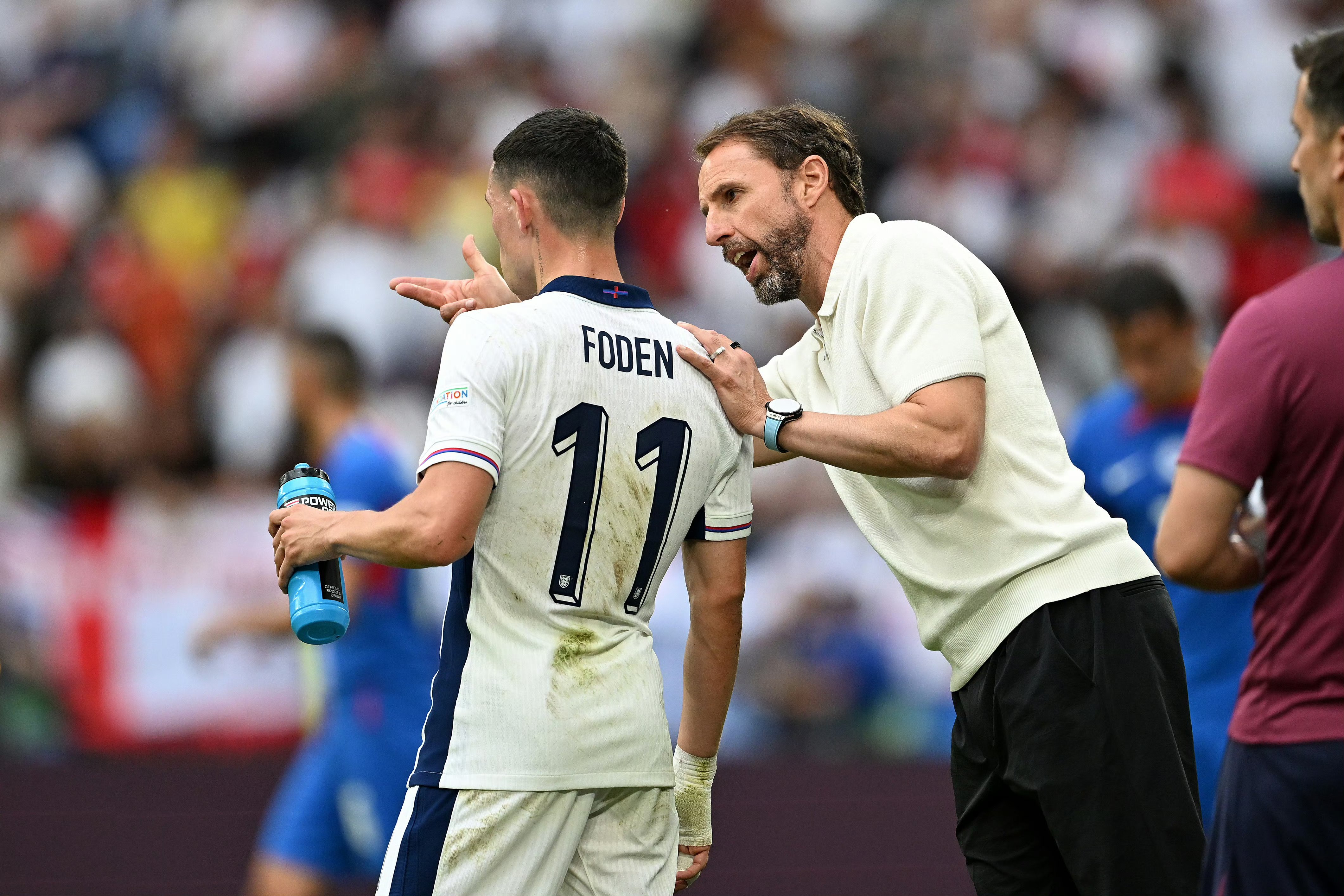 关于斯洛伐克队连续三场不败，欧洲杯预选赛形势正面的信息