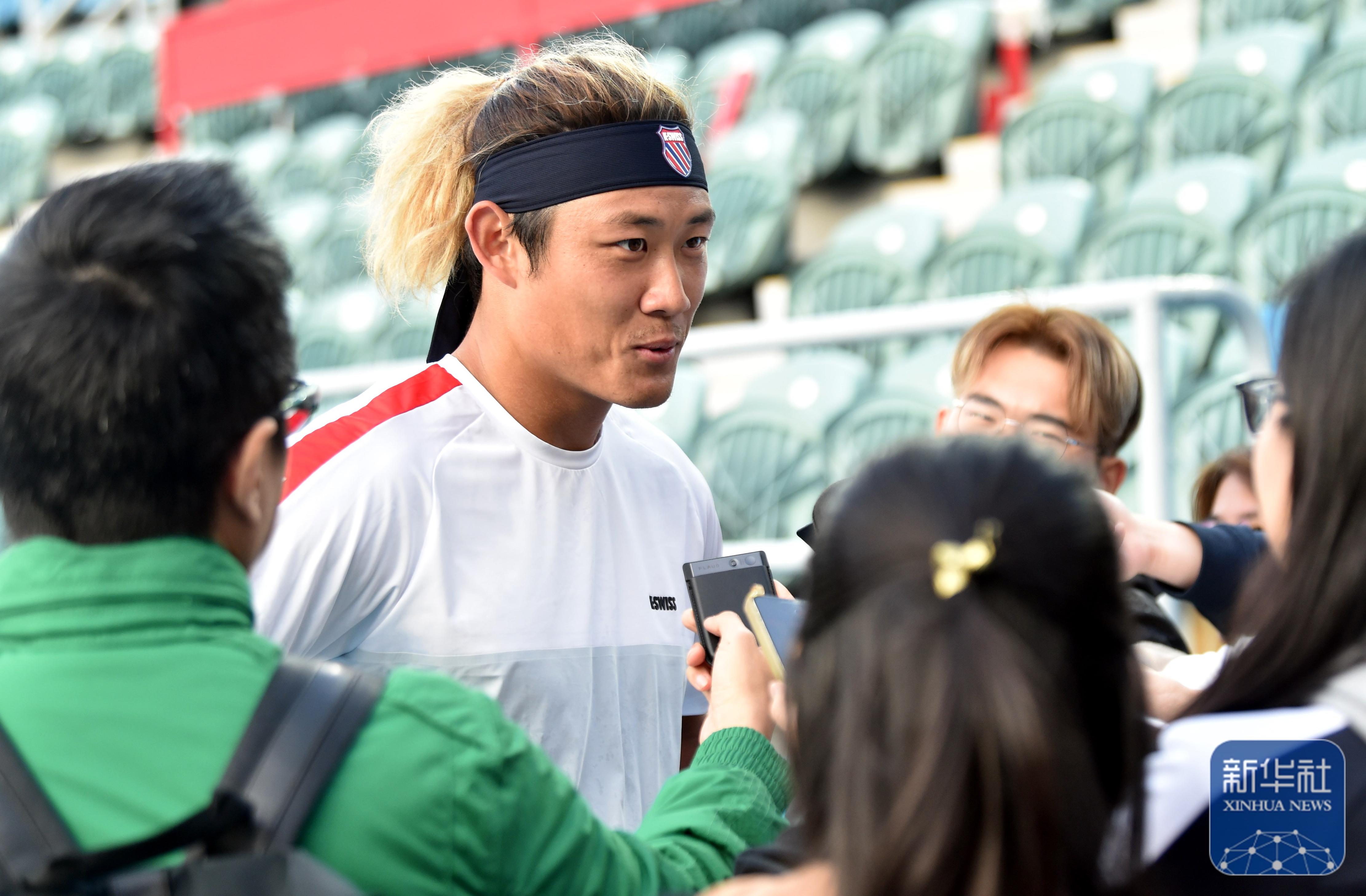 开云体育网页版登录入口-运动员们在赛场上挥洒汗水，为国争光