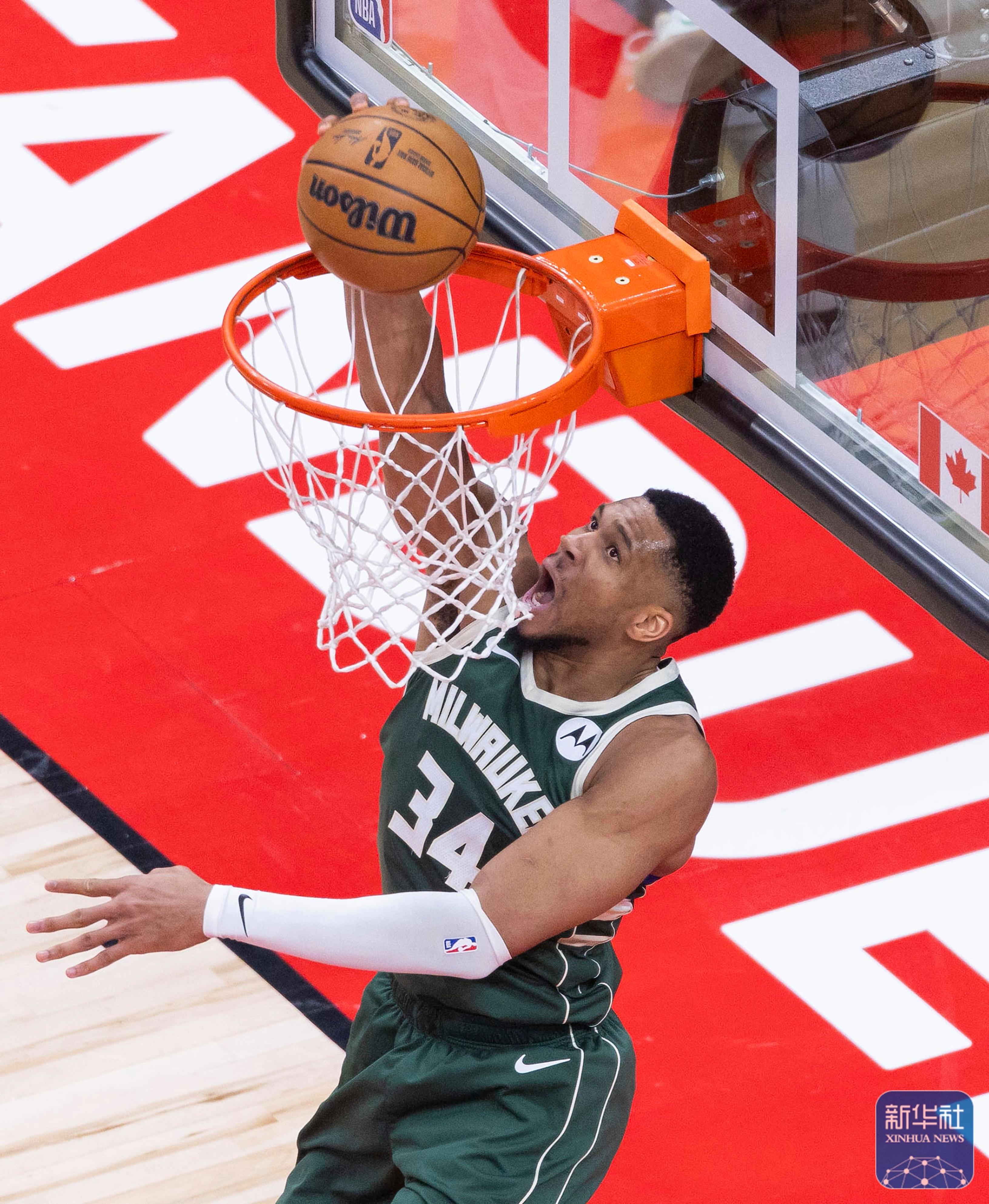 开云体育官方登录入口-雄鹿惊险击败活塞，成功保持不败的简单介绍