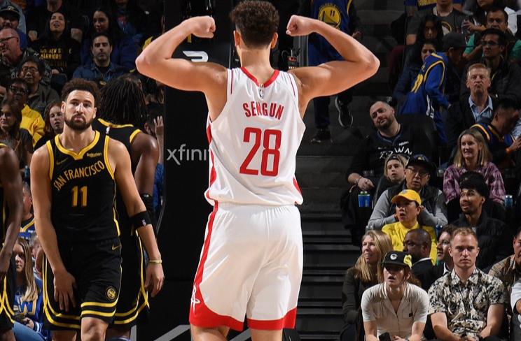 包含甘冈主场逼平对手，稳固排名的词条