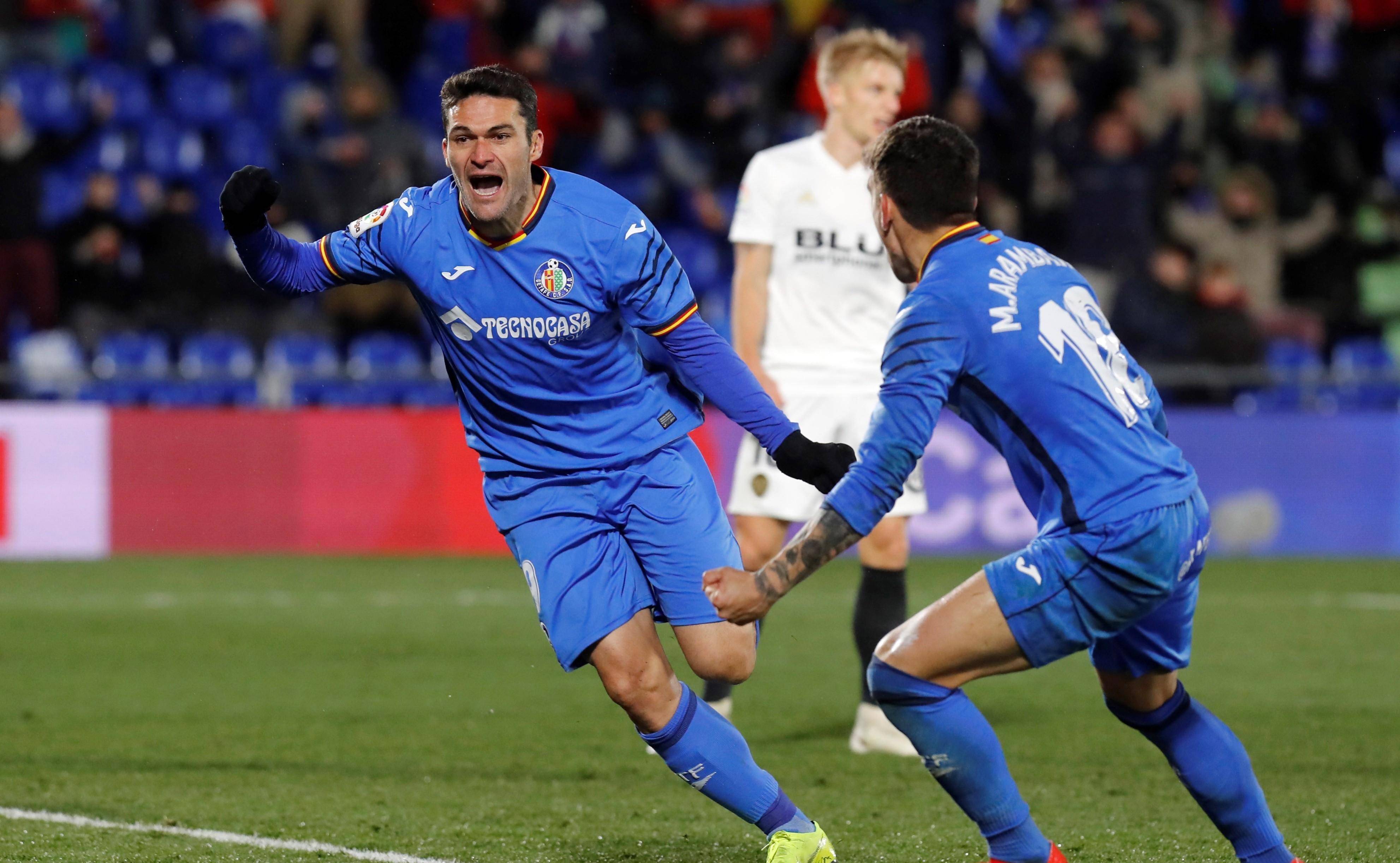 开云体育app下载-瓦伦西亚中场连续两场破门，增加统治力