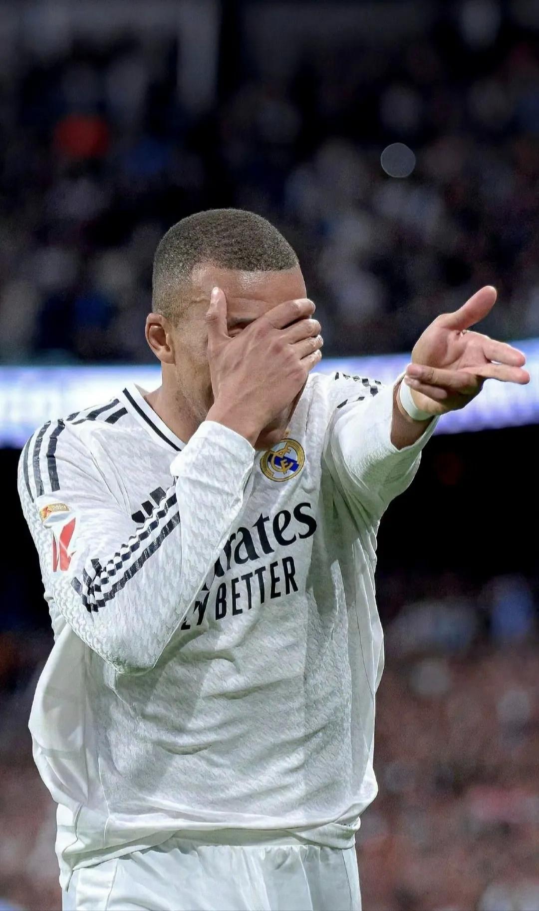 开云体育-包含皇家社会主场憾平皇马，欧冠小组出线悬念蒙上阴影！的词条