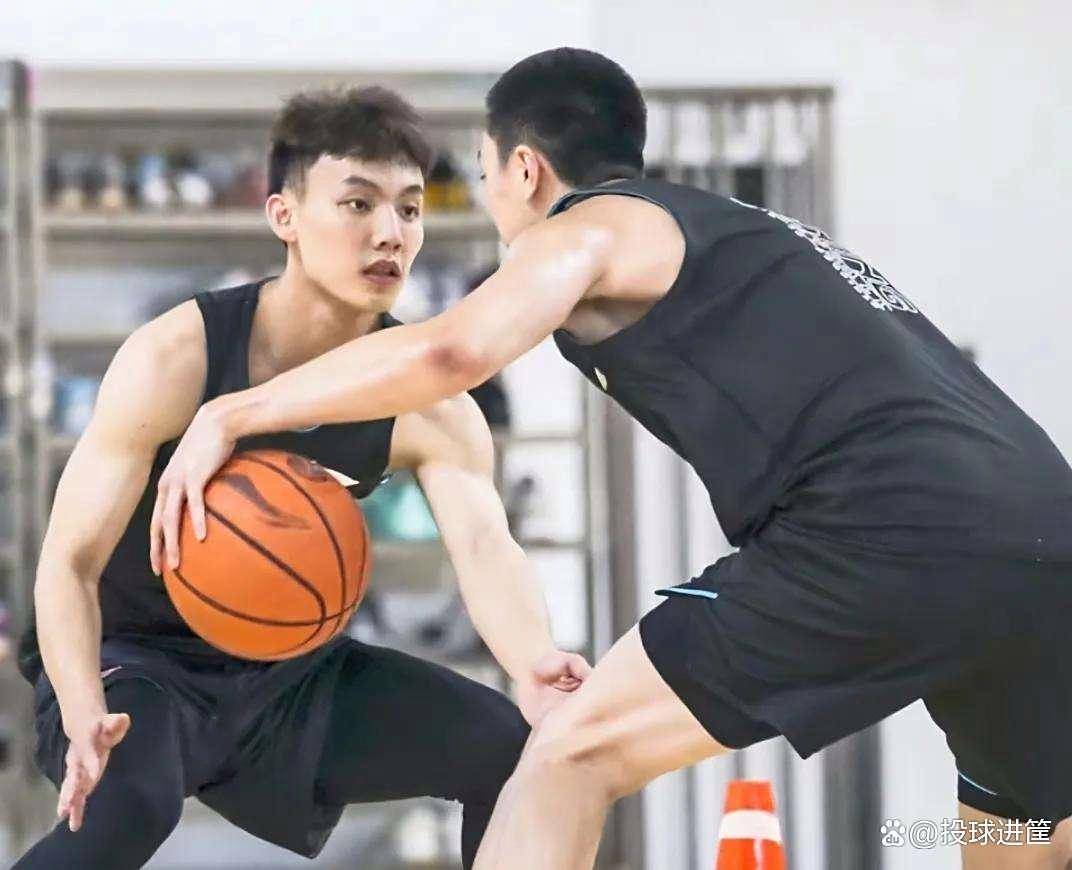 开云体育入口-广州篮球比赛赢得关注，球迷欣喜欢乐