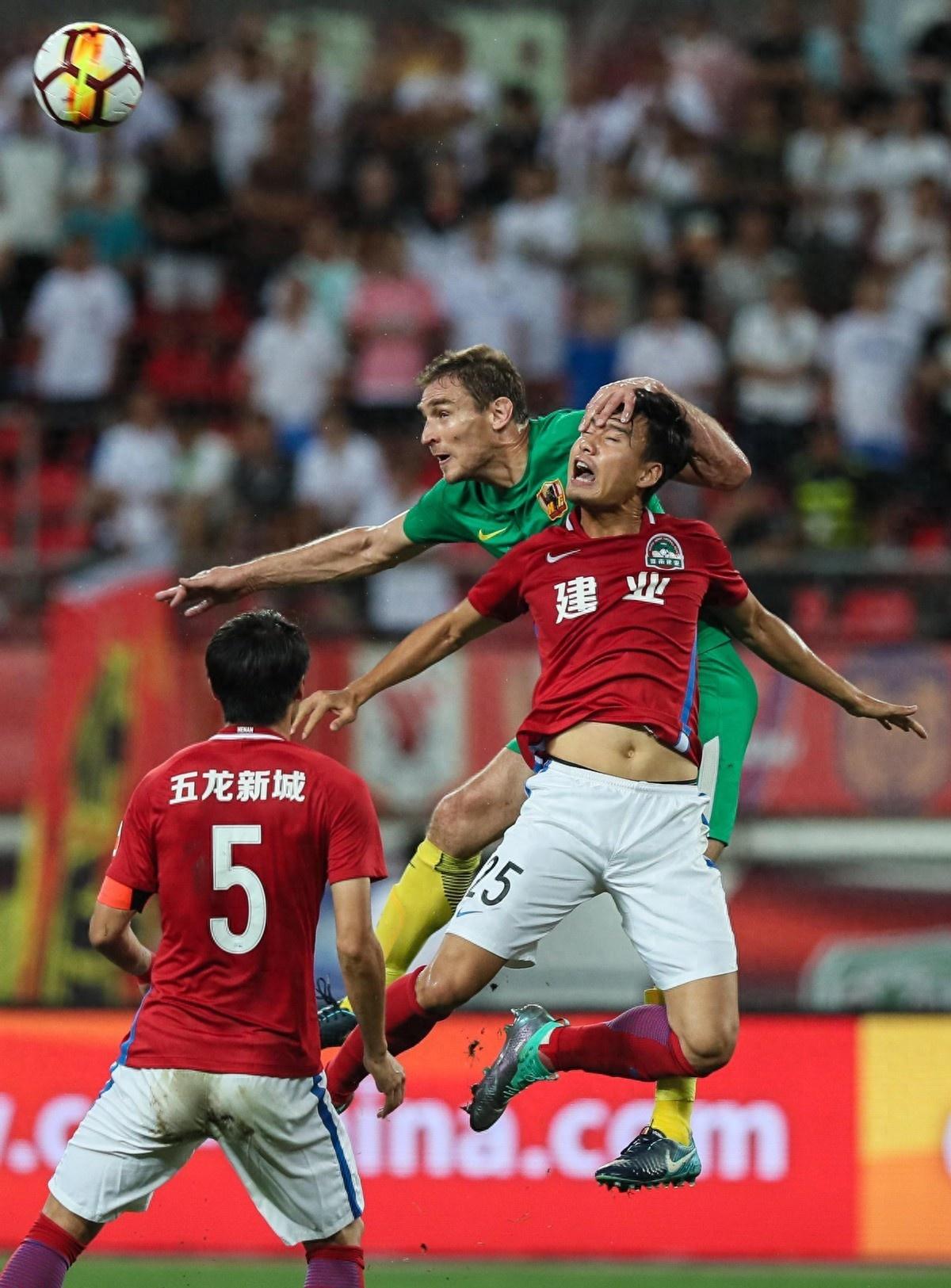 开云体育官网-关于深夜大战！中超球队拼尽全力，赛后掌声雷动的信息