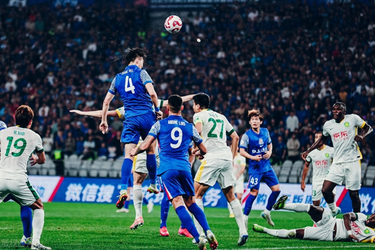 关于深夜大战！中超球队拼尽全力，赛后掌声雷动的信息