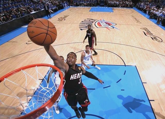 开云体育在线登录-韦德领导热火取胜小牛，保住东部前四