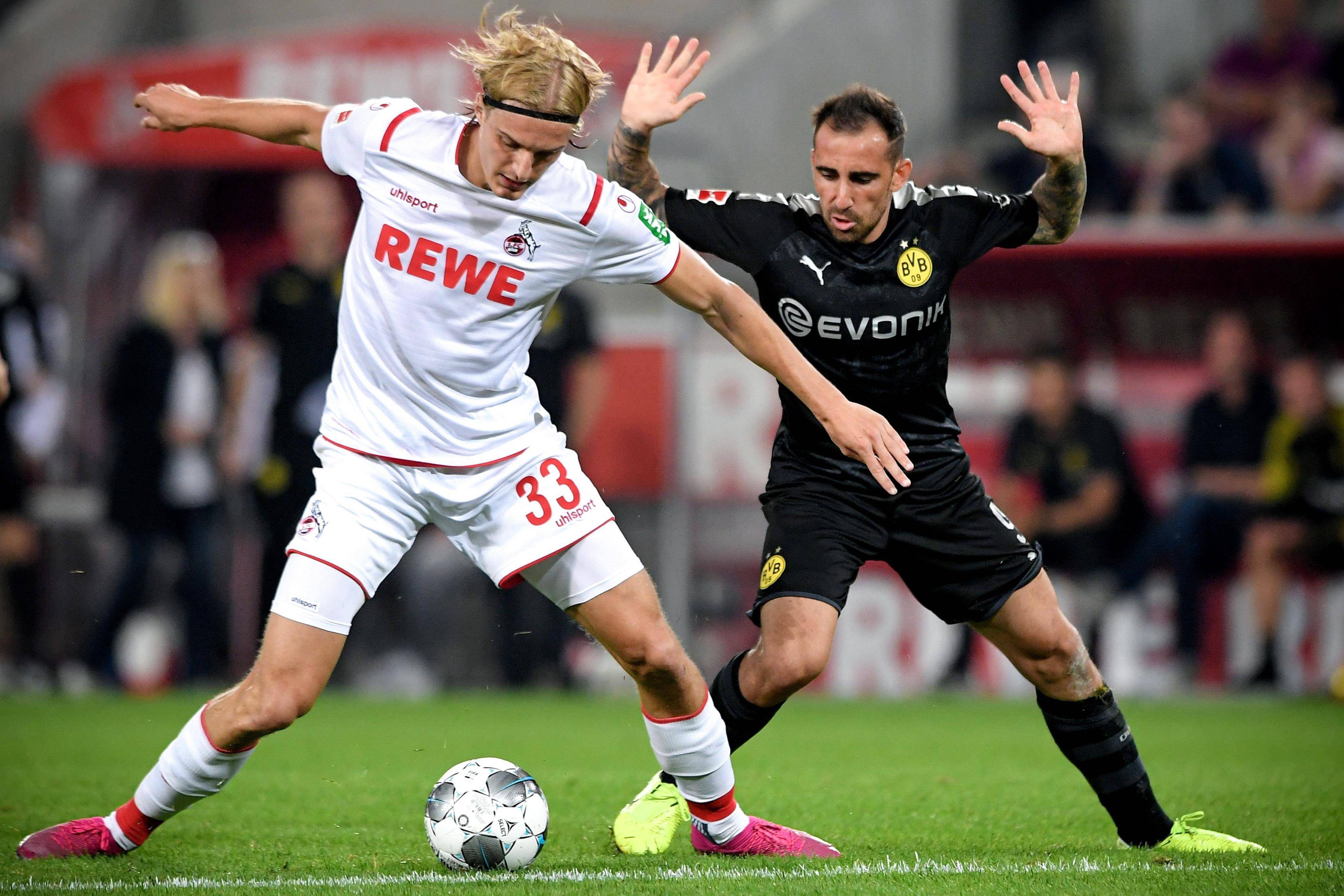 包含汉诺威客场逼平科隆，表现稳健的词条