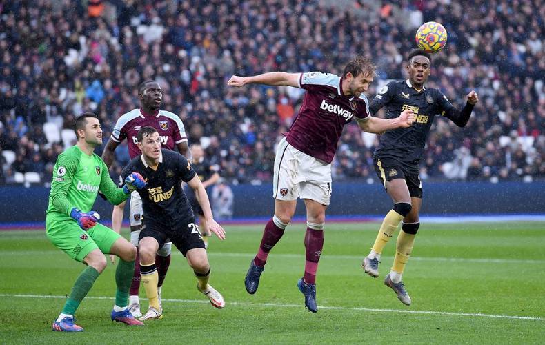 南安普顿主场获胜,成功逆袭反超对手的简单介绍 南安普顿主场获胜,成功逆袭反超对手的简单介绍