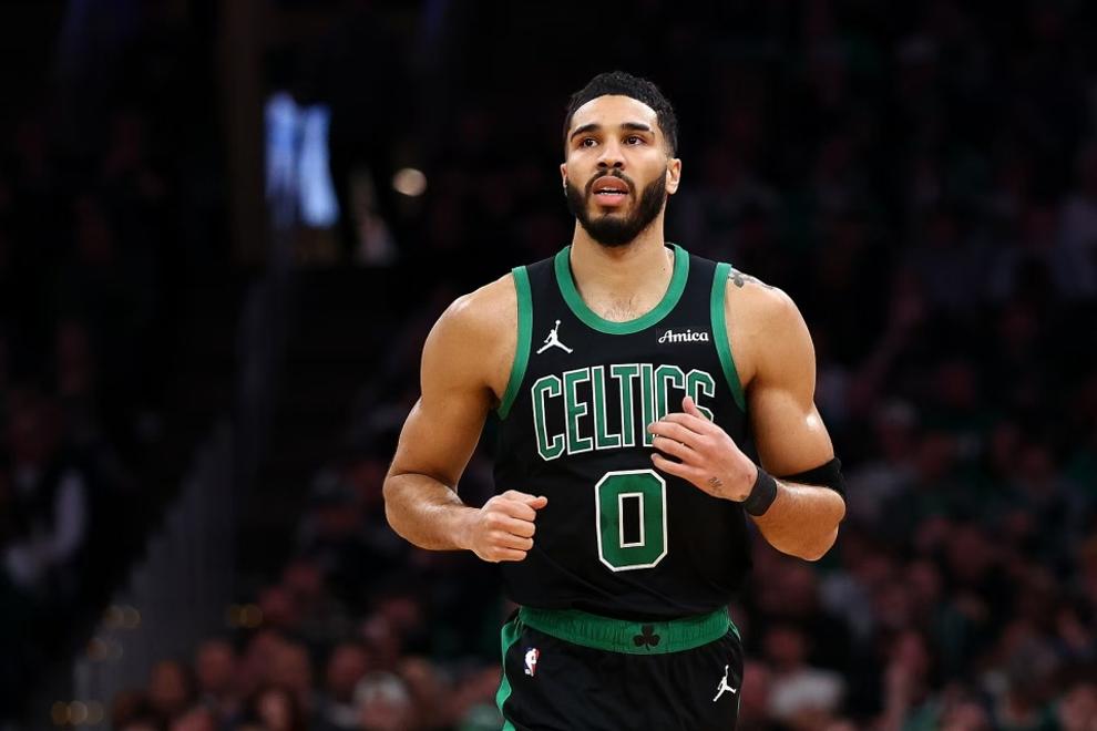 雄鹿成为东部第一，凯尔特人步步逼近