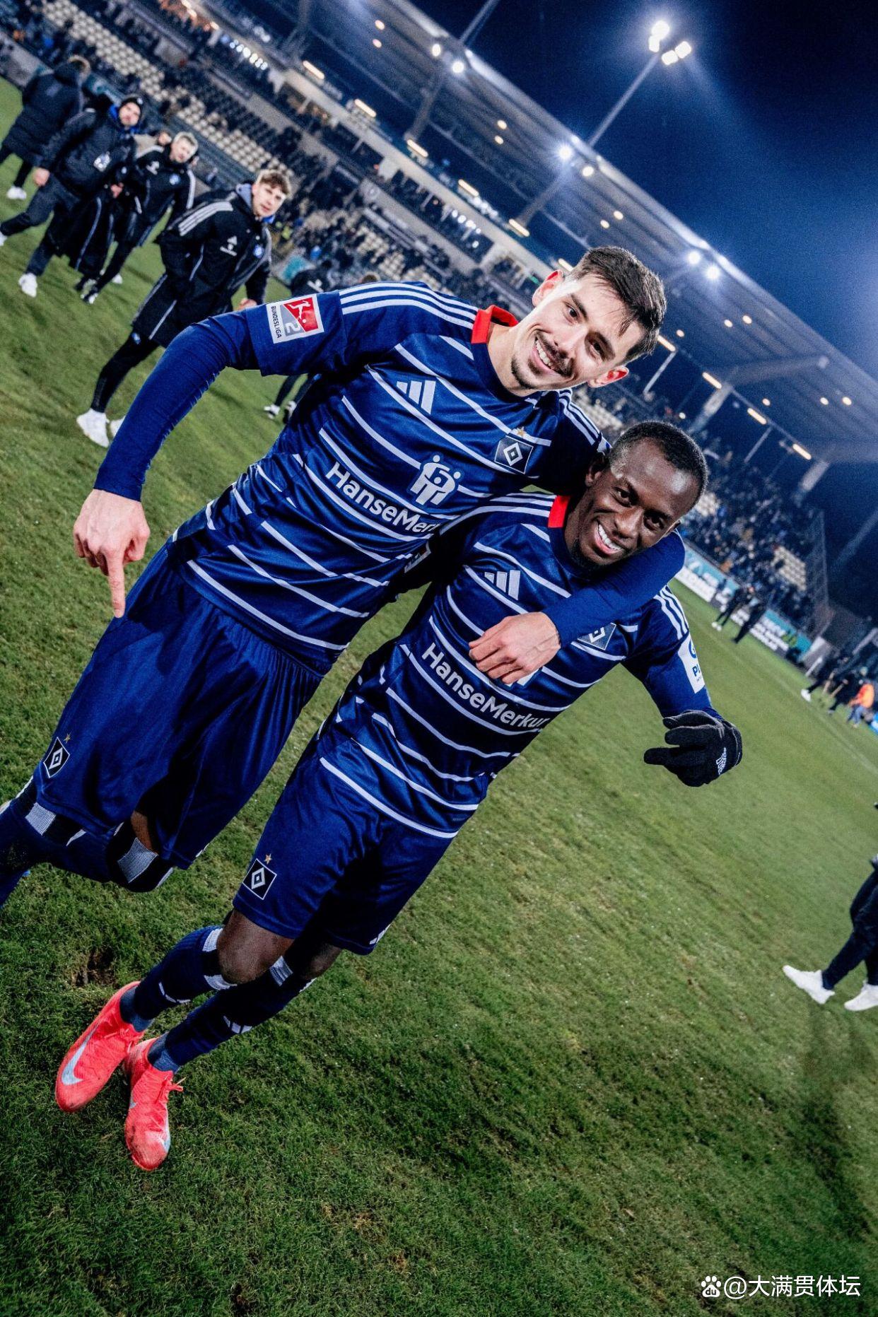 开云体育网页版入口-汉堡队员接受训练,备战联赛!