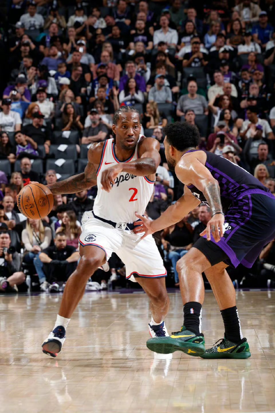 包含快船击败步行者，哈雷尔爆发独得33分带队获胜的词条