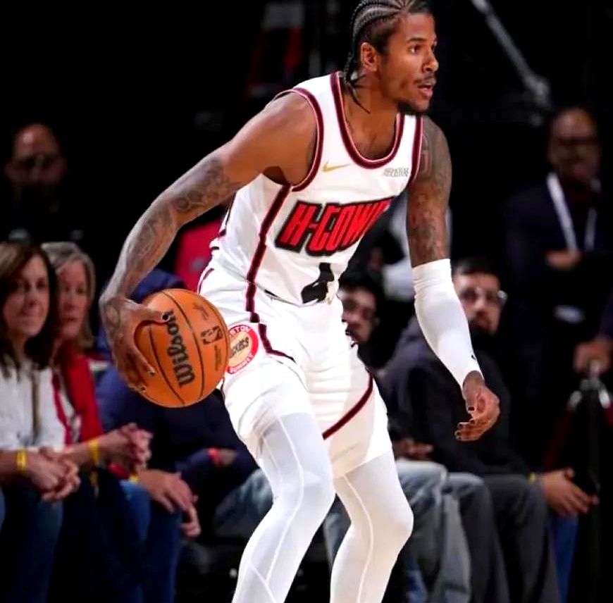 开云体育app-顶替主力出场，替补球员亮相